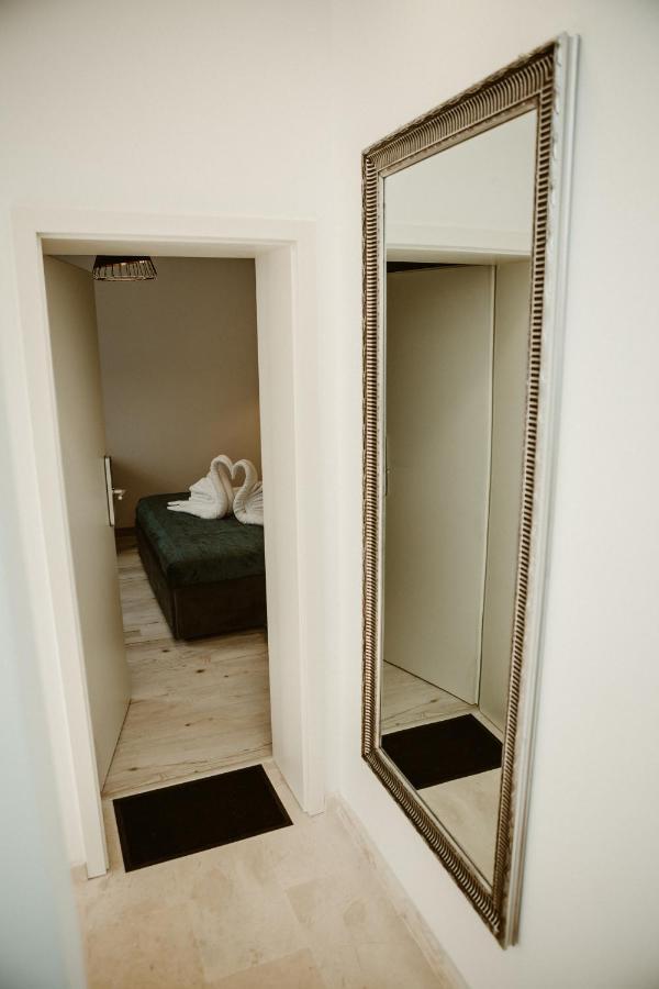 Arini White House Apartamento Sibiu Exterior foto
