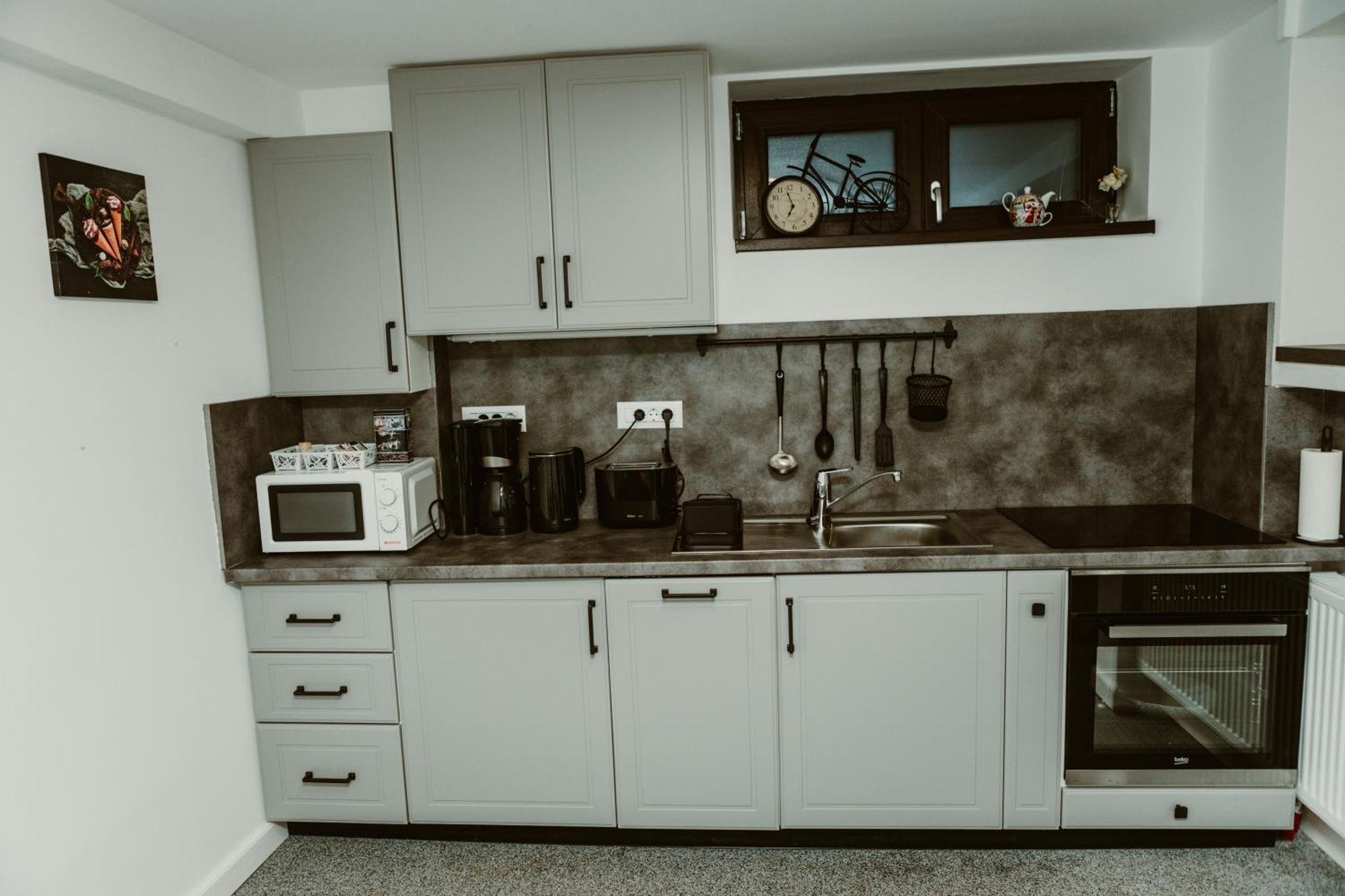 Arini White House Apartamento Sibiu Exterior foto