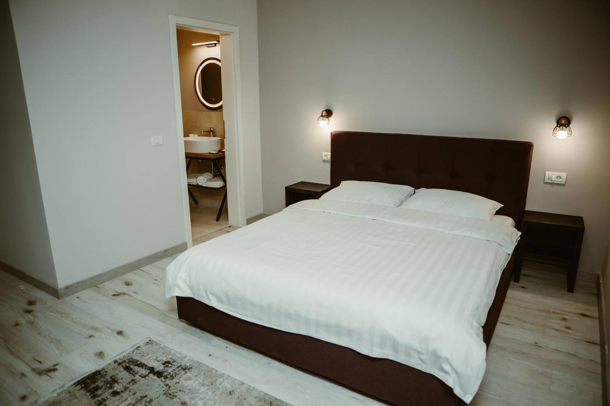 Arini White House Apartamento Sibiu Exterior foto