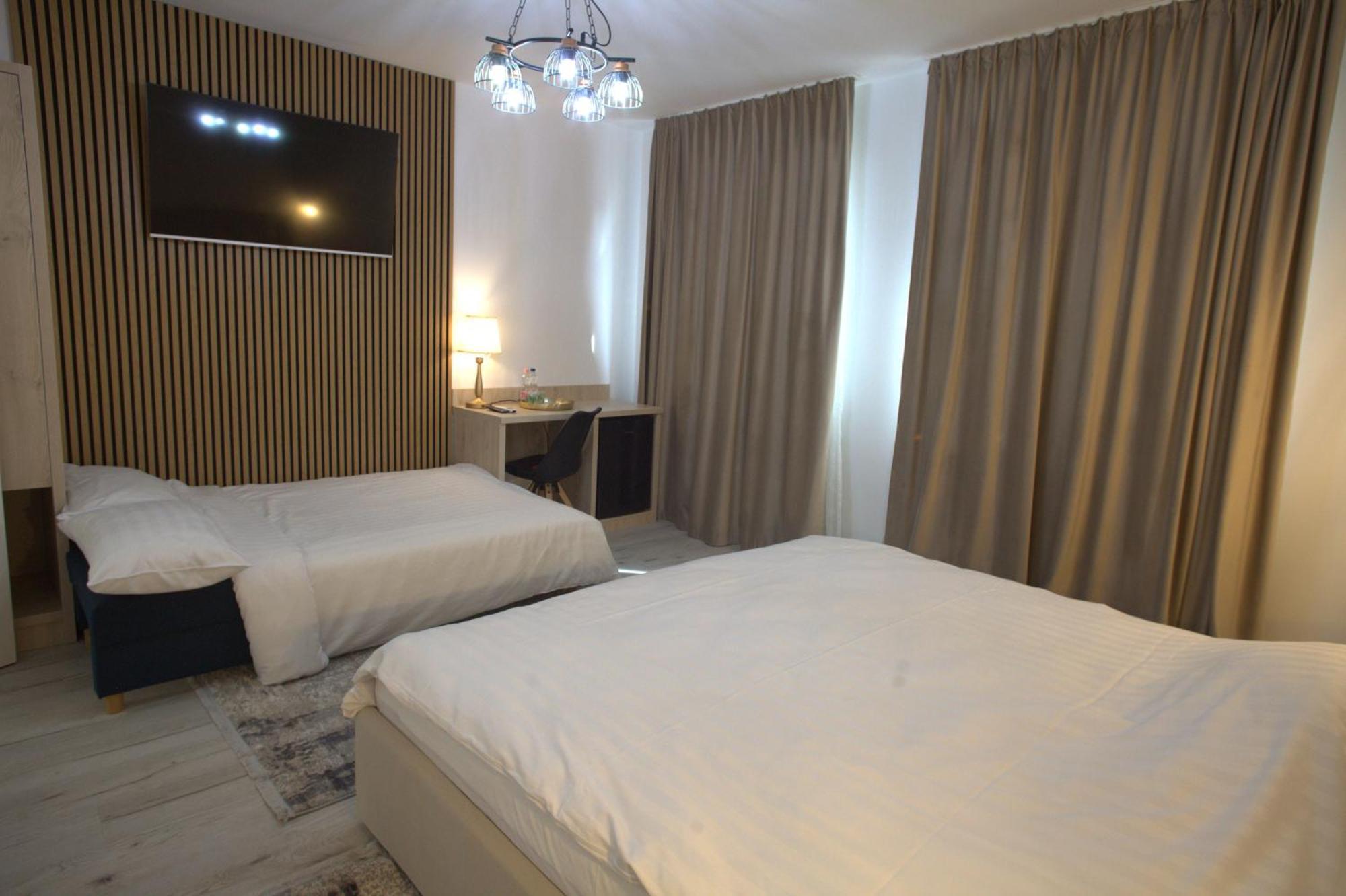 Arini White House Apartamento Sibiu Exterior foto